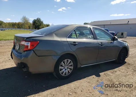 2012 Toyota Camry Base z USA, uszkodzony, nr VIN 4T4BF1FK4CR248823